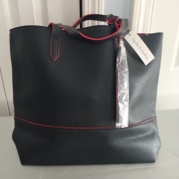 sadie london Handbags - Sadie London I AM LOVED Black Tote Shopper